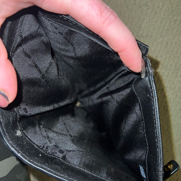 Authentic Michael Kors black leather wristlet - Picture 6 of 7